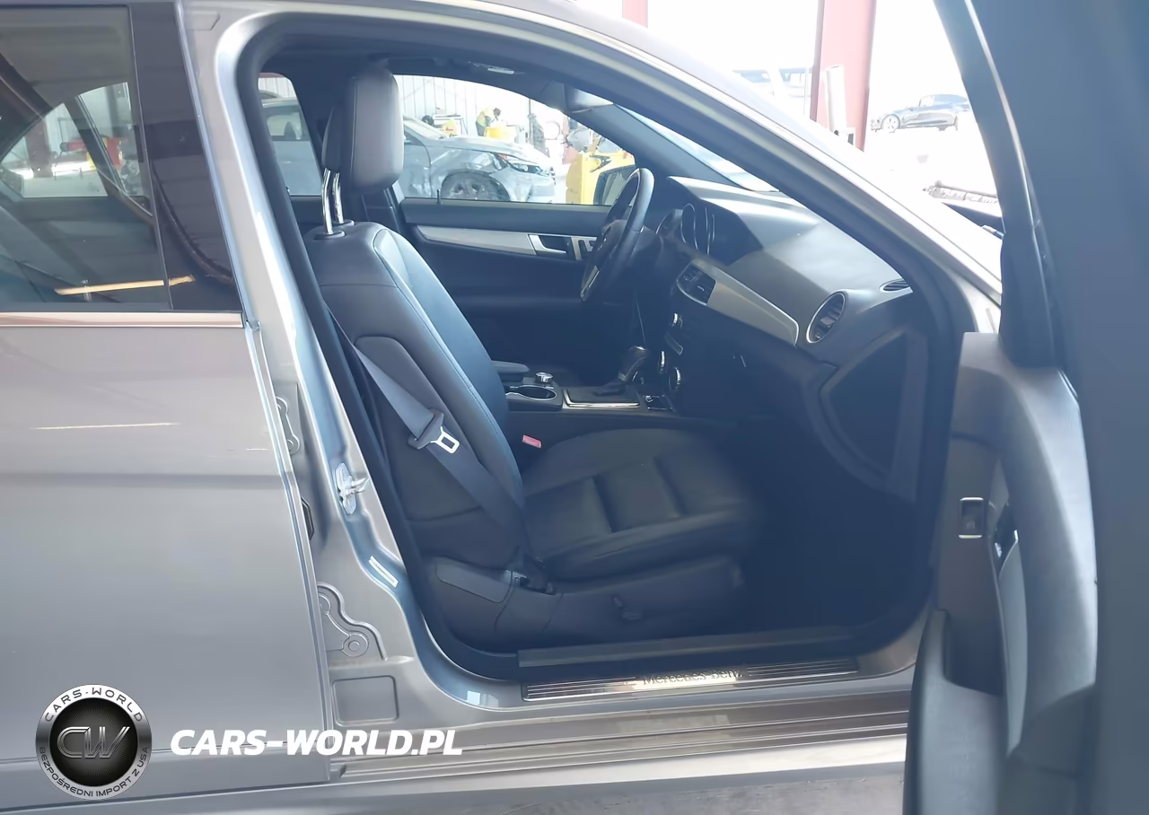 2013 Mercedes-Benz C 250 Sport VIN:WDDGF4HB2DA851877 - 5