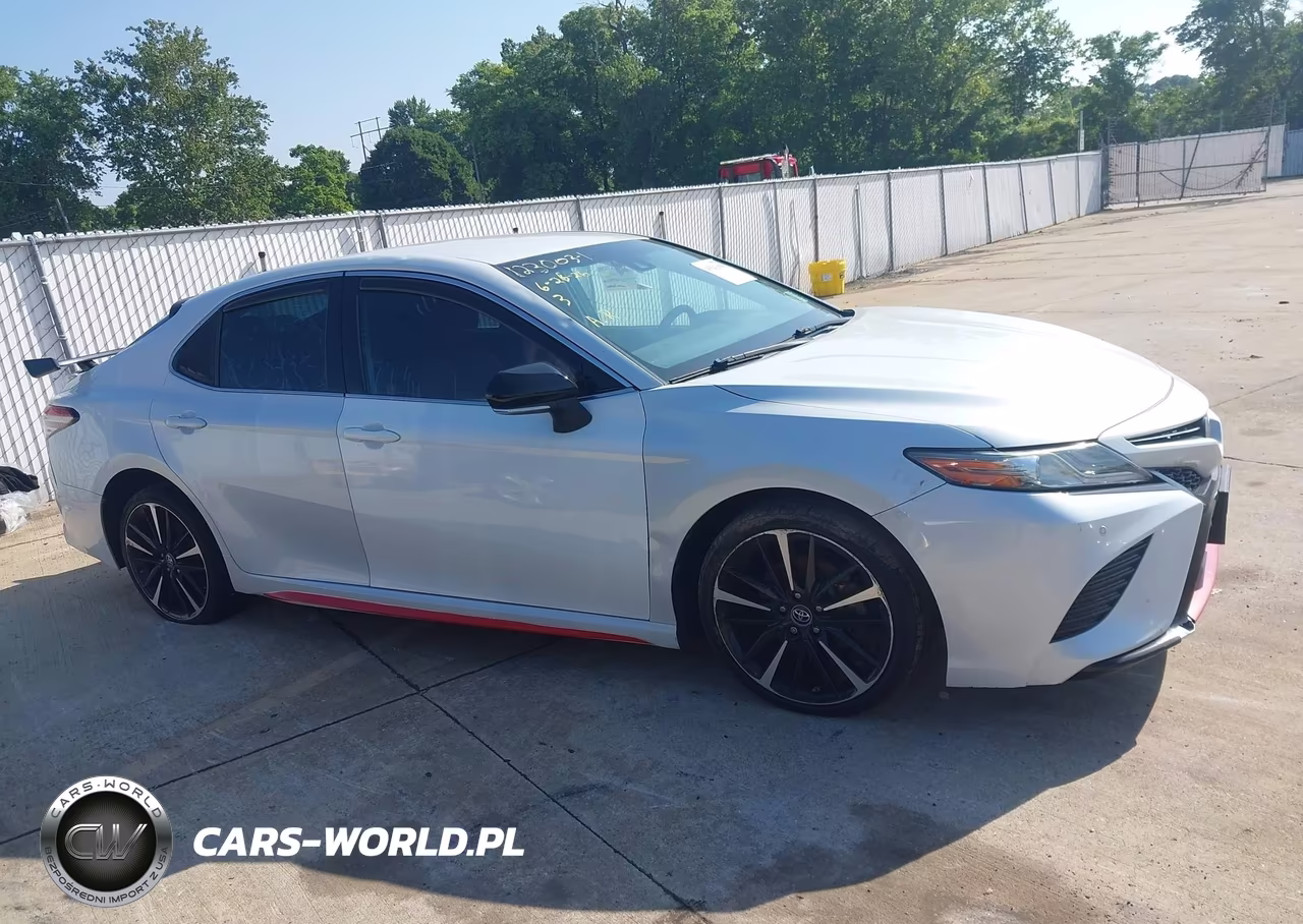 2018 Toyota Camry Xse VIN:4T1B61HK5JU103553 - 13