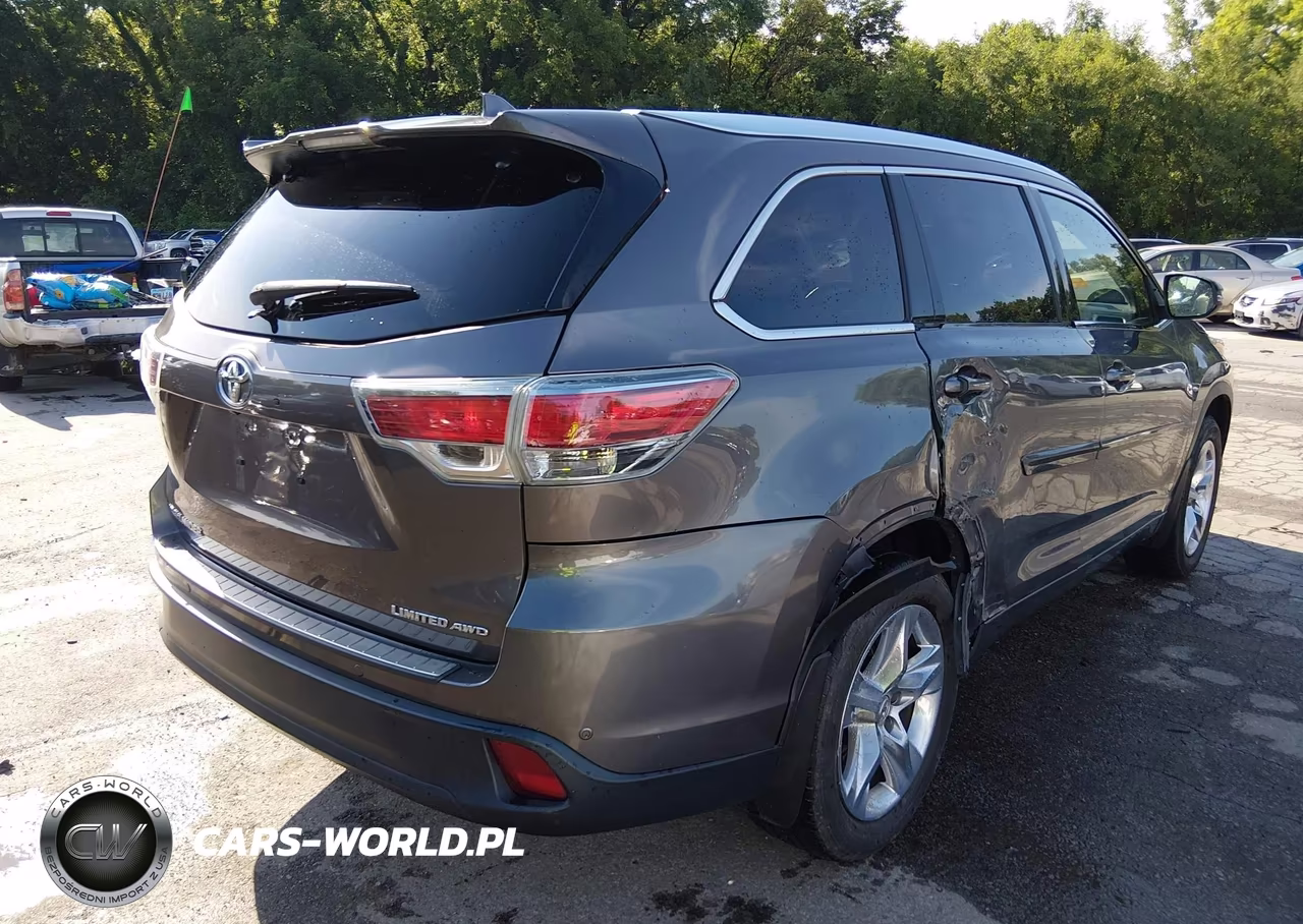 2015 Toyota Highlander Limited Platinum V6 VIN:5TDDKRFH3FS105179 - 4