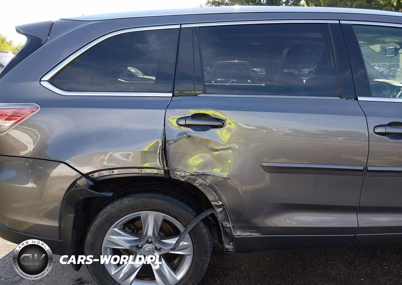 2015 Toyota Highlander Limited Platinum V6 VIN:5TDDKRFH3FS105179 - 6
