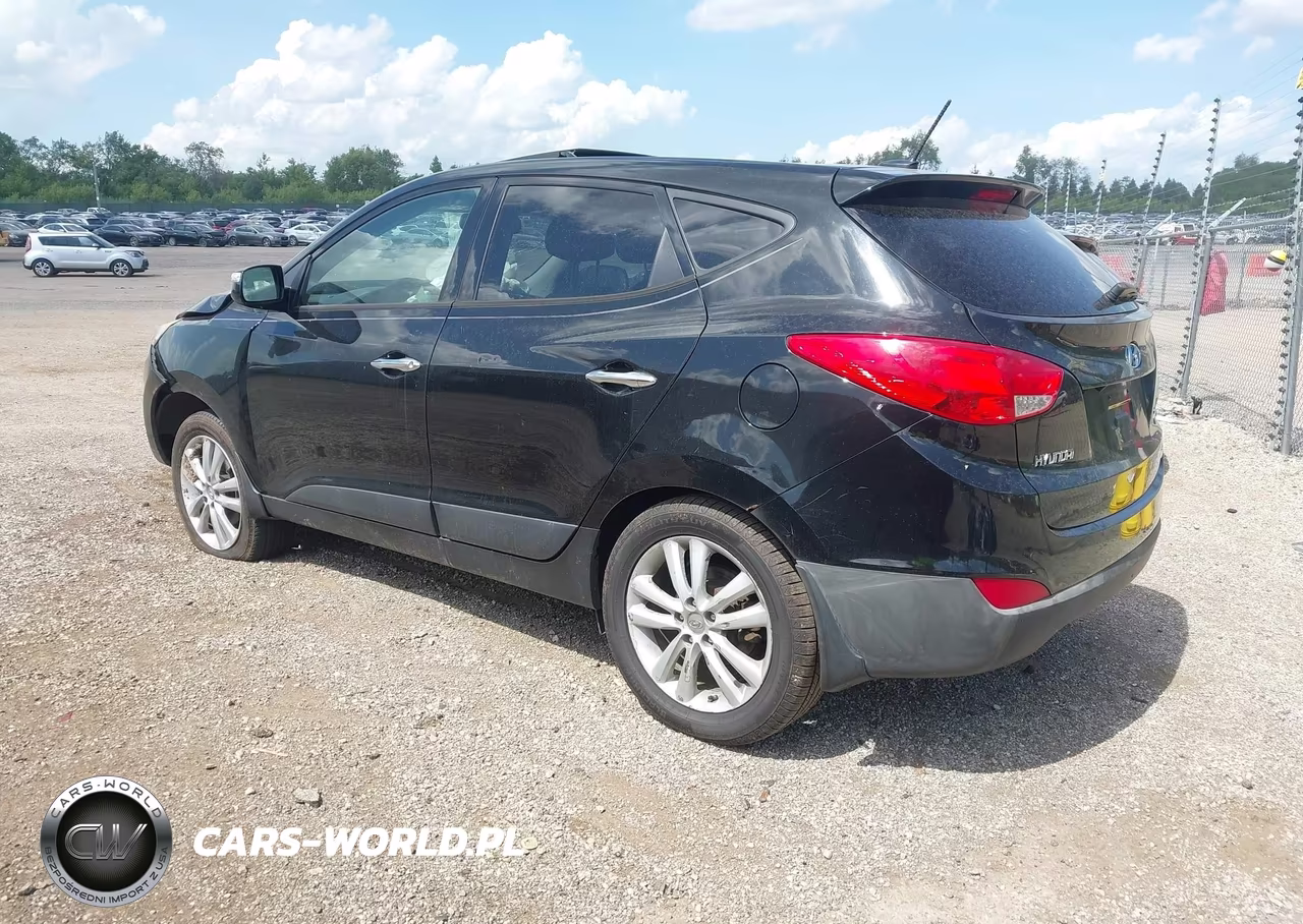 2012 Hyundai Tucson Limited VIN:KM8JUCAC3CU402641 - 3