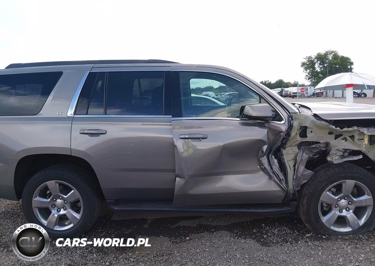 2018 Chevrolet Tahoe Lt VIN:1GNSCBKC1JR385706 - 14