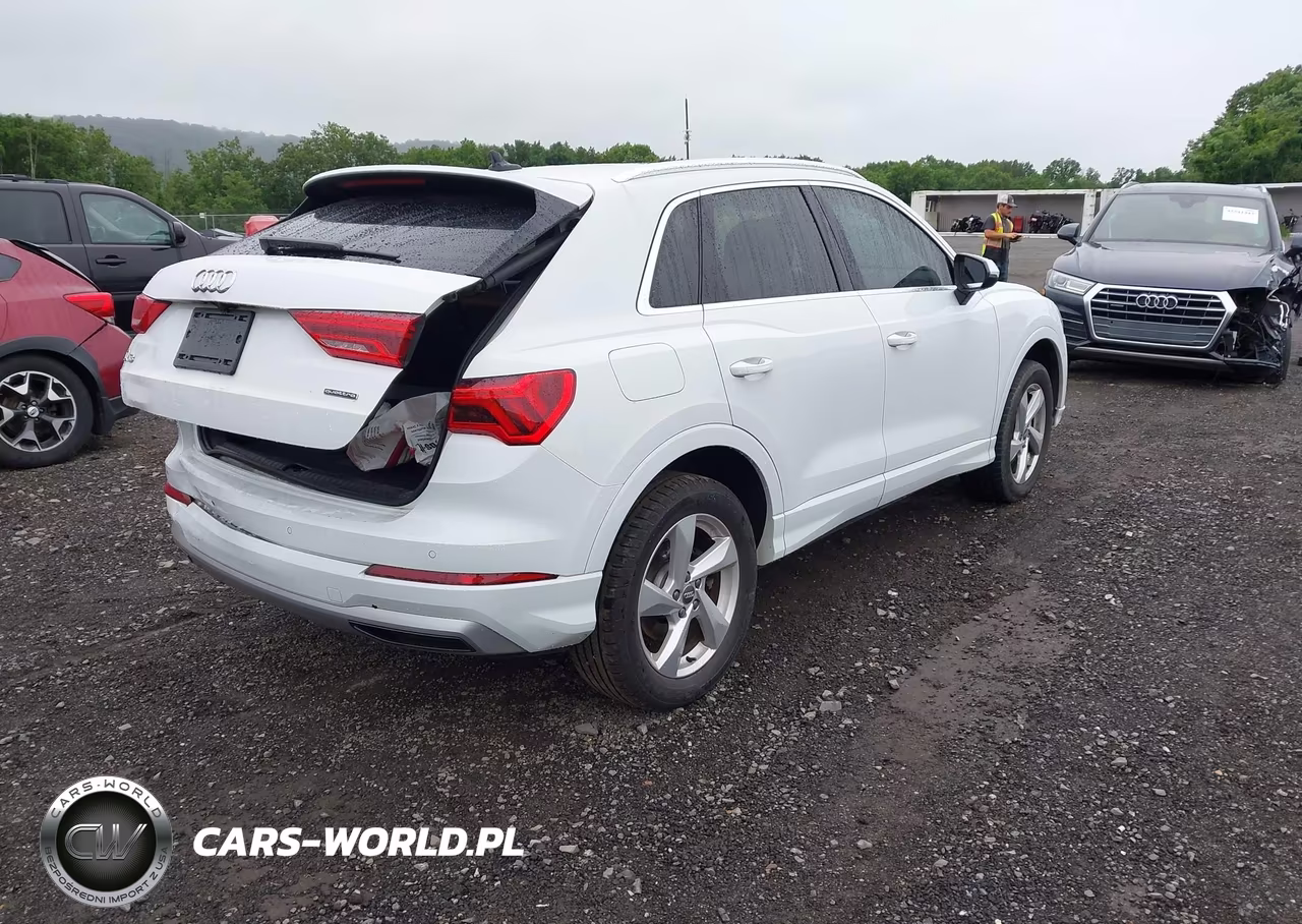 2020 Audi Q3 Premium 45 Tfsi Quattro Tiptronic VIN:WA1AECF38L1003407 - 4