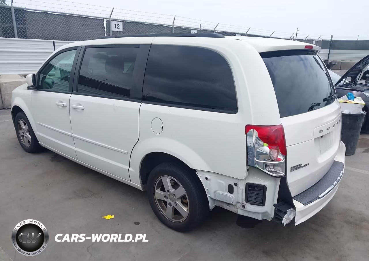 2012 Dodge Grand Caravan Sxt VIN:2C4RDGCG4CR379057 - 3