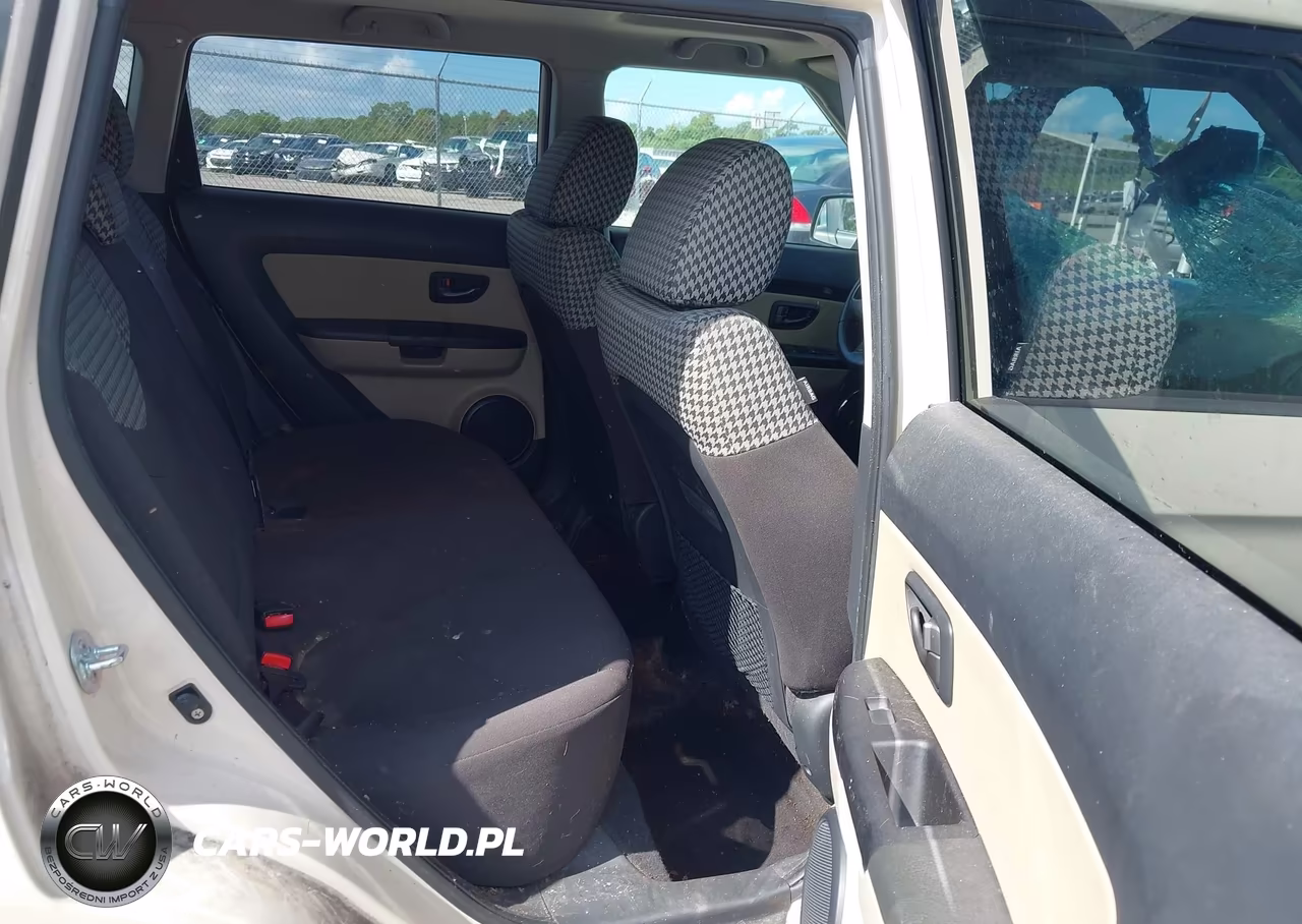 2011 Kia Soul ! VIN:KNDJT2A29B7346890 - 8