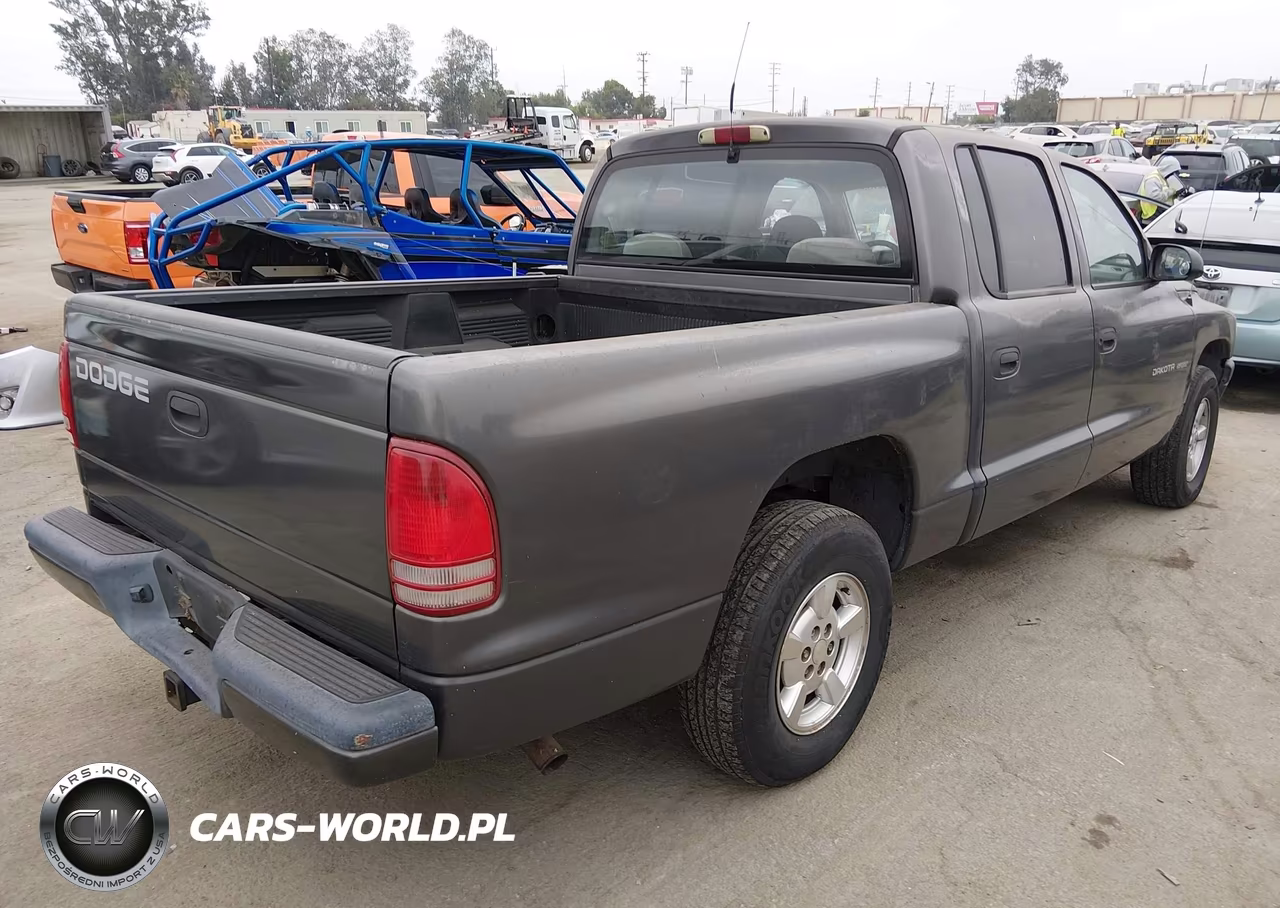 2002 Dodge Dakota Sport VIN:1B7HL38X02S512751 - 4