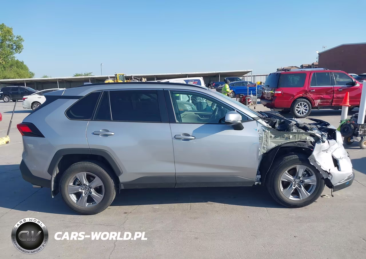 2024 Toyota Rav4 Xle VIN:2T3W1RFV9RW320358 - 14