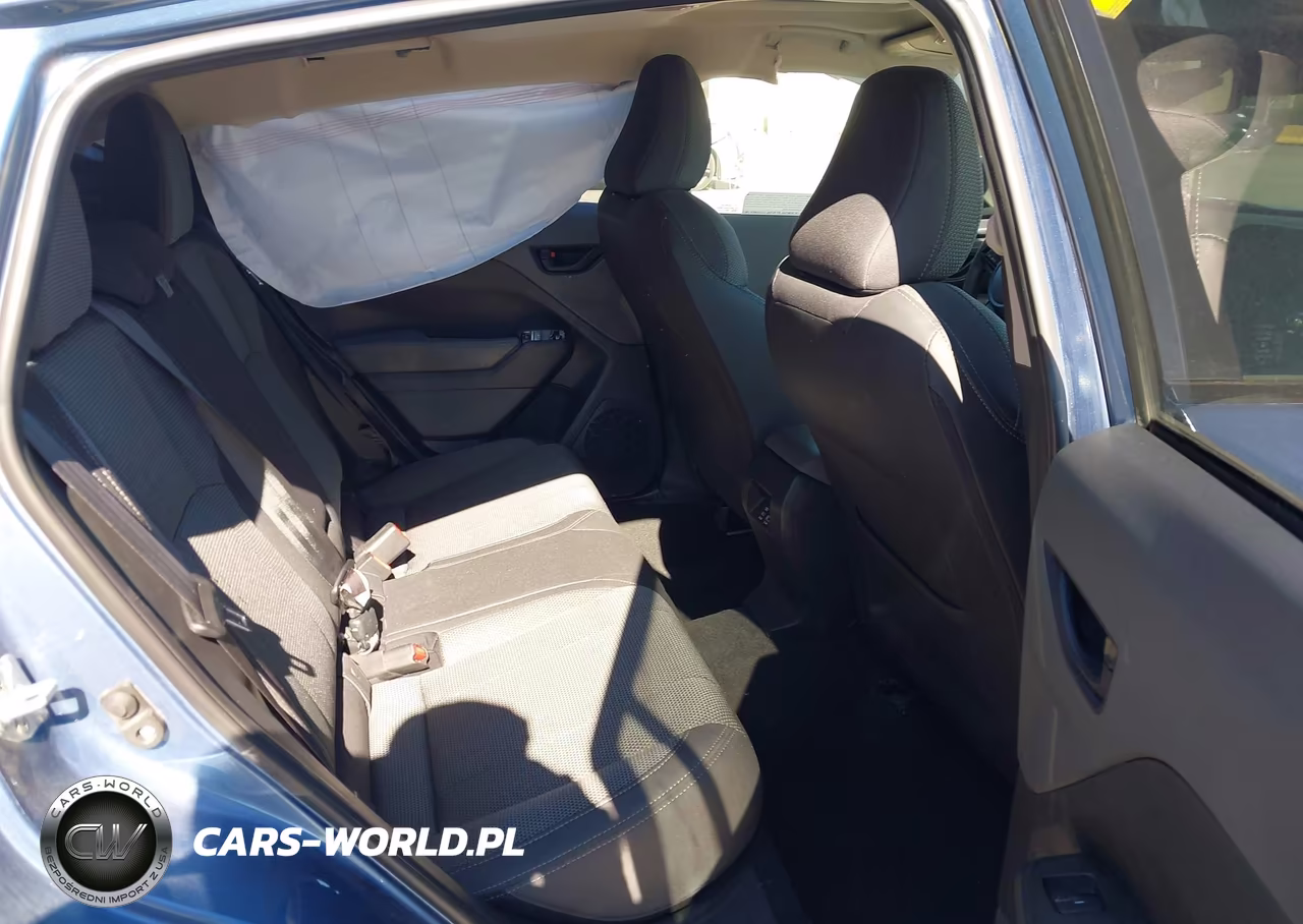 2024 Subaru Crosstrek Premium VIN:JF2GUADC7RH399051 - 8