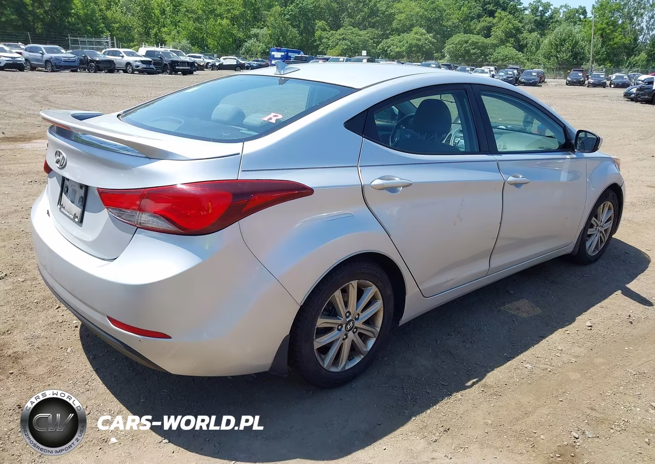 2016 Hyundai Elantra Se VIN:KMHDH4AE3GU519067 - 4