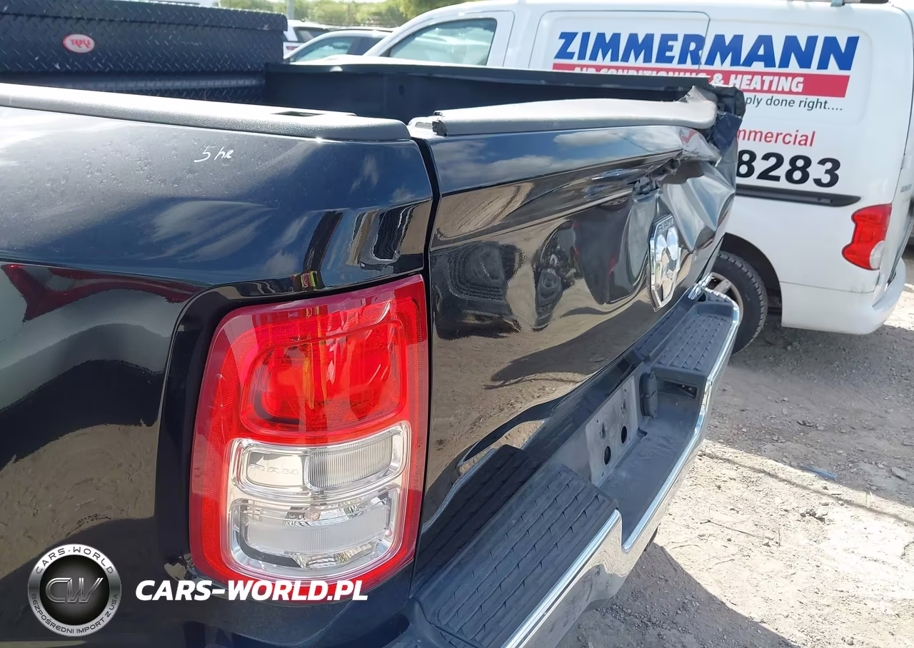 2019 Ram 3500 Tradesman VIN:3C63RRGL8KG594513 - 18
