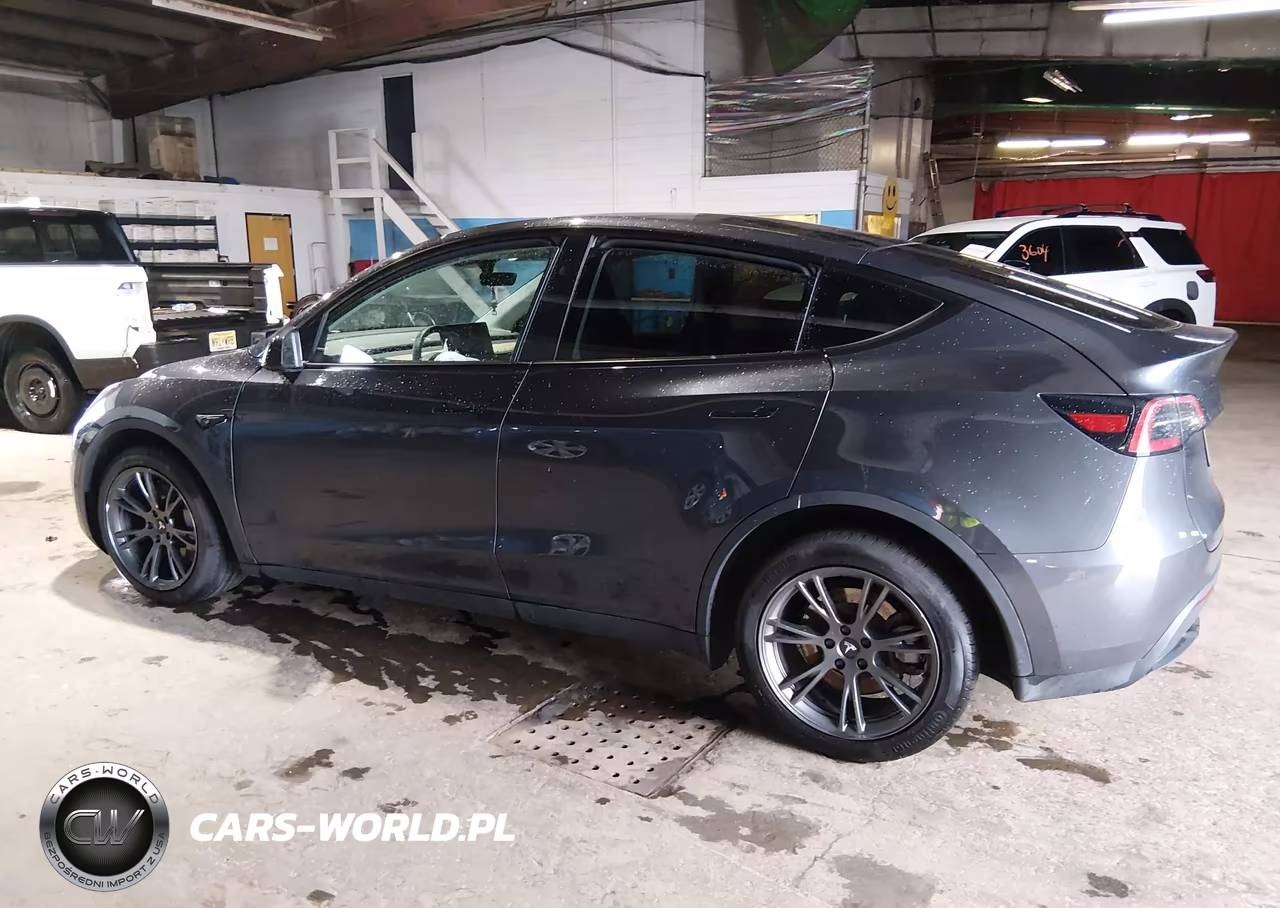 2024 Tesla Model Y Long Range Dual Motor All-Wheel Drive VIN:7SAYGDEE6RA325535 - 14