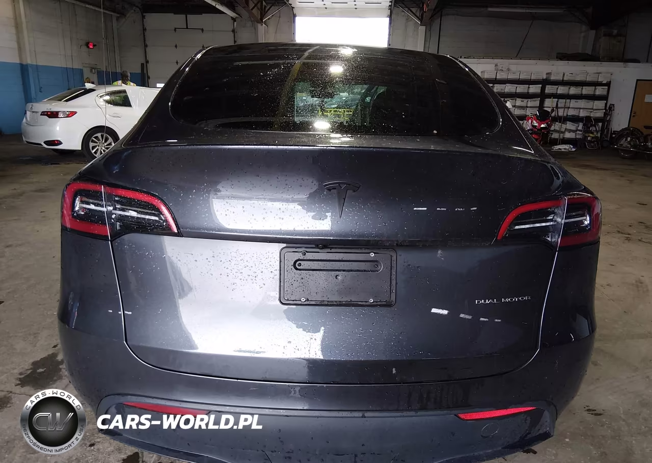 2024 Tesla Model Y Long Range Dual Motor All-Wheel Drive VIN:7SAYGDEE6RA325535 - 16