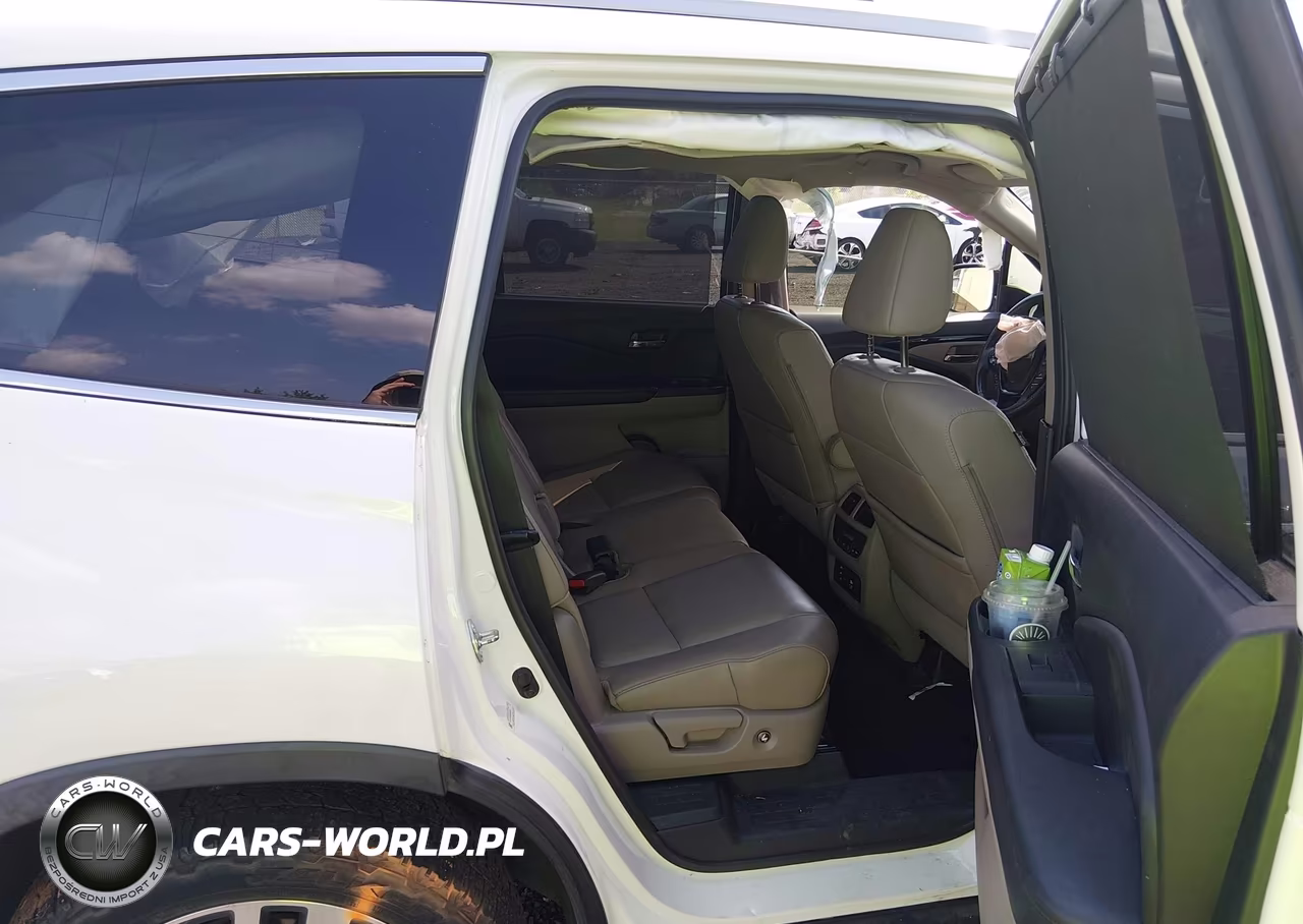 2016 Honda Pilot Touring VIN:5FNYF6H94GB078641 - 8