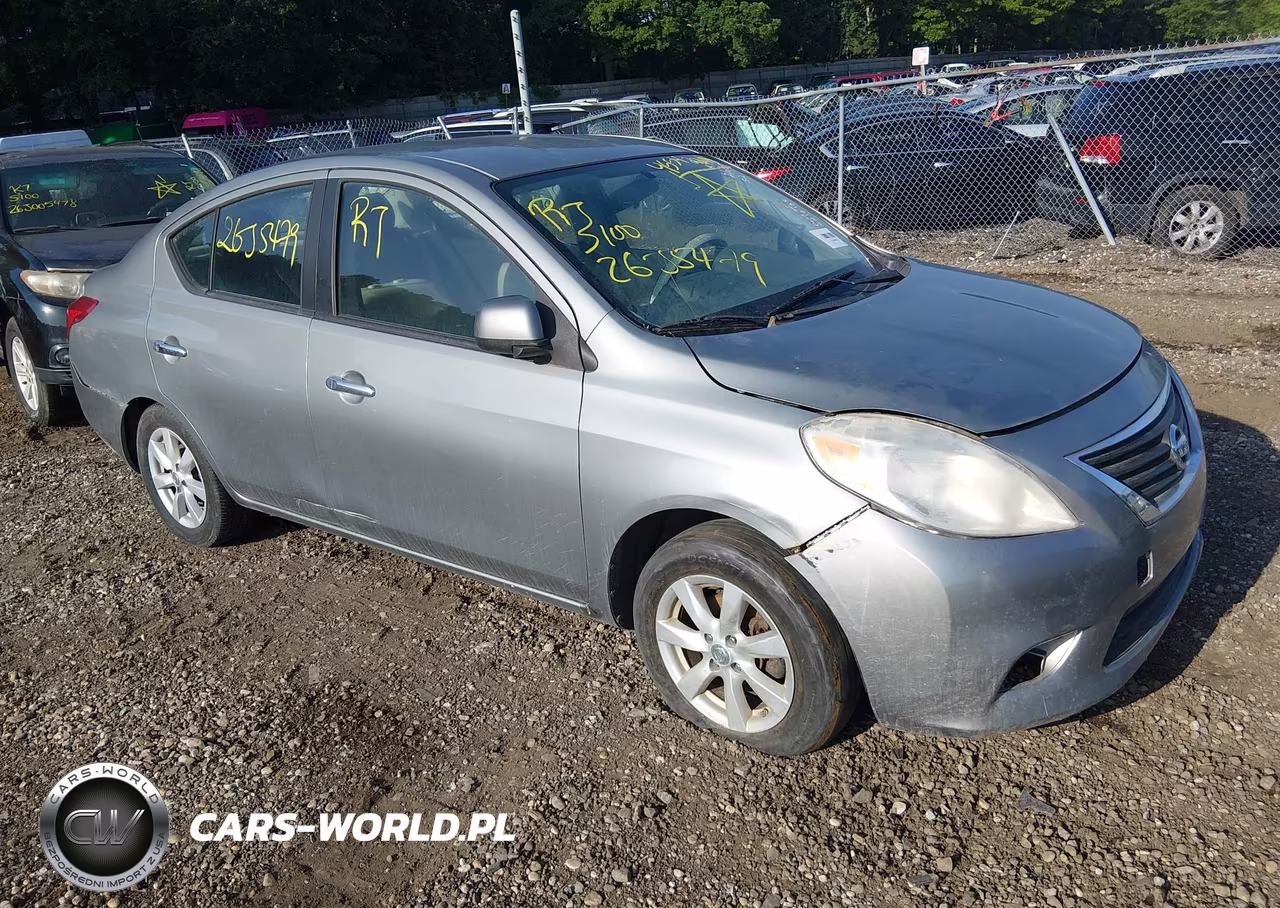 2012 Nissan Versa 1.6 Sl