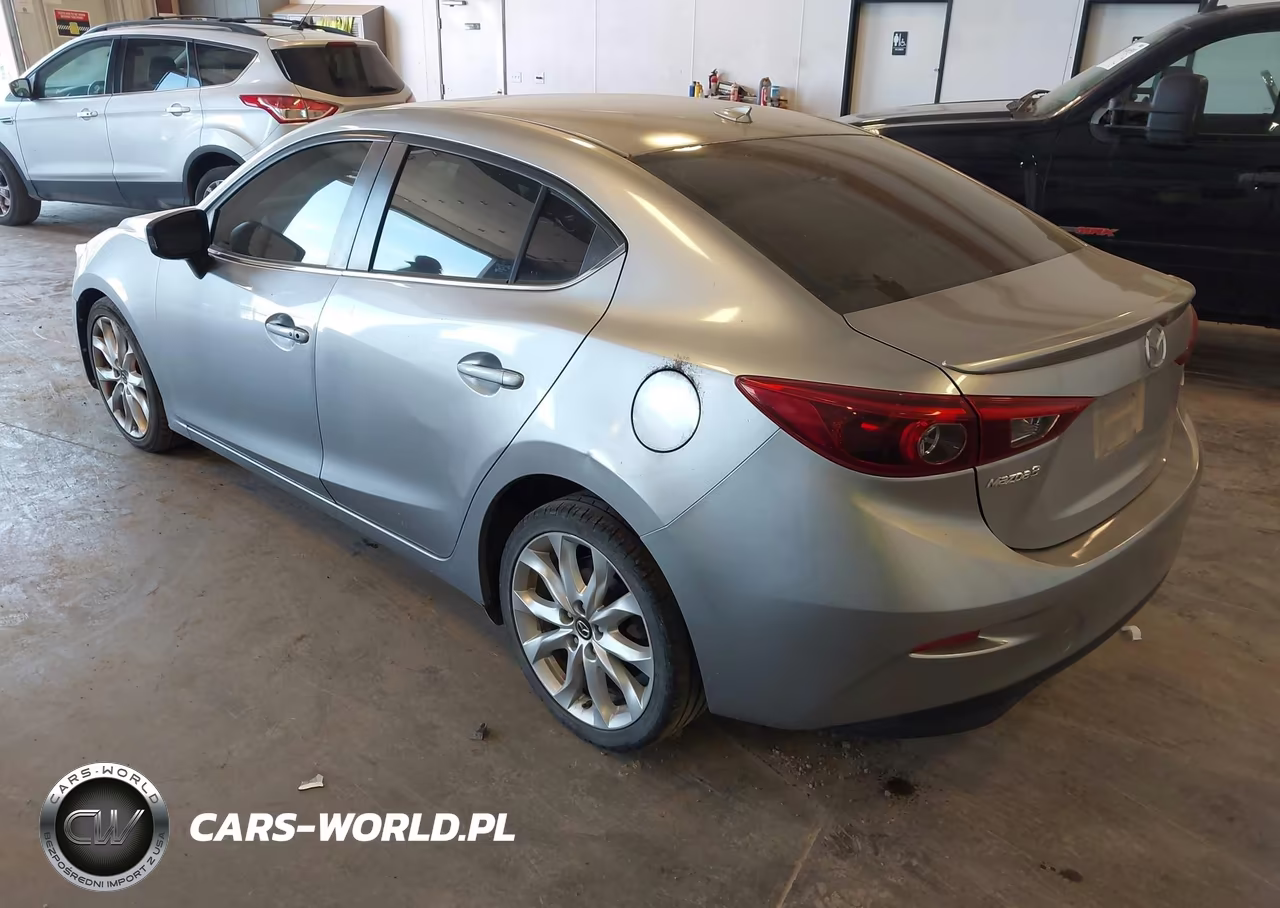 2015 Mazda Mazda3 S Grand Touring VIN:JM1BM1W34F1230714 - 3
