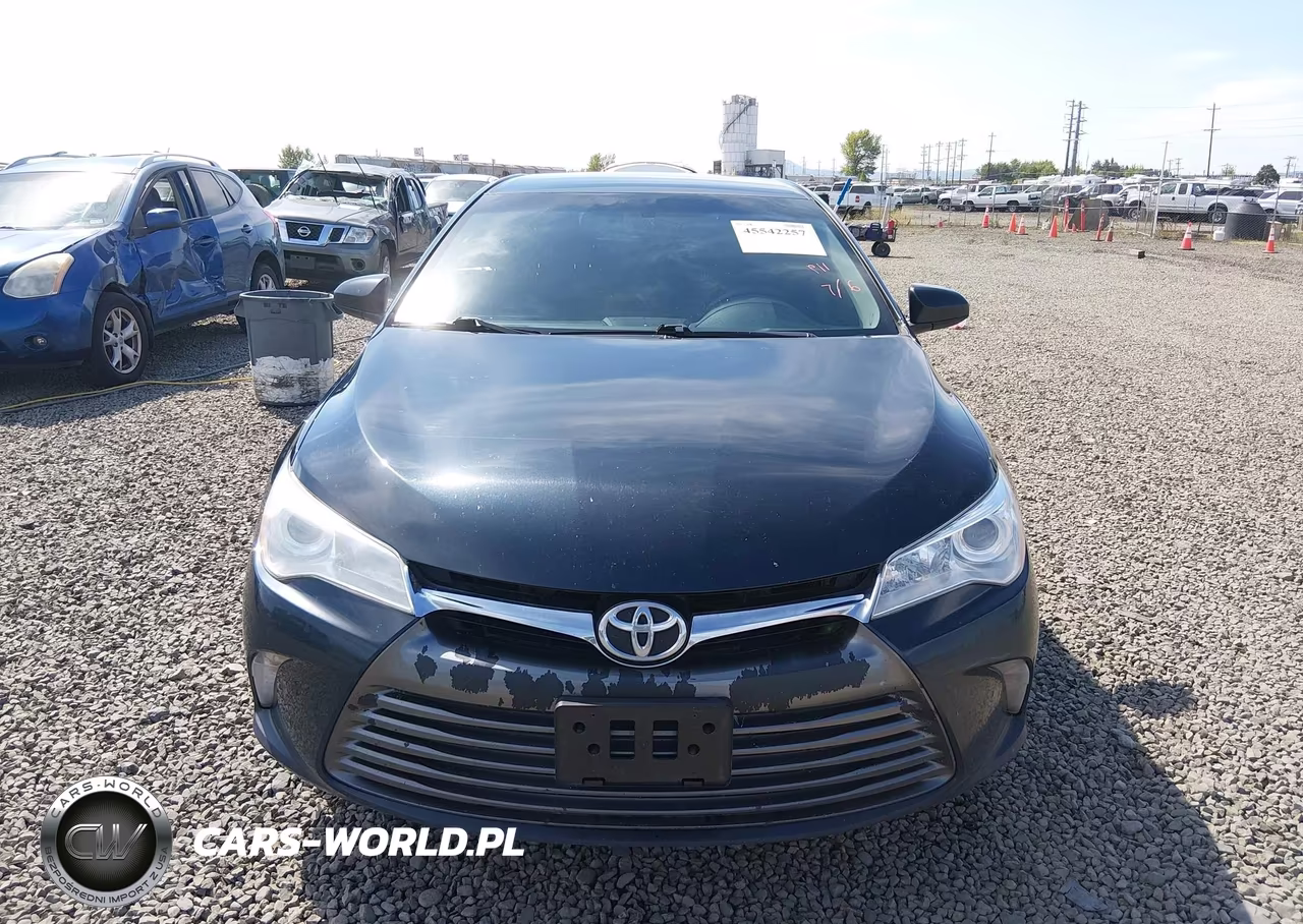 2016 Toyota Camry Le VIN:4T4BF1FK3GR536645 - 12