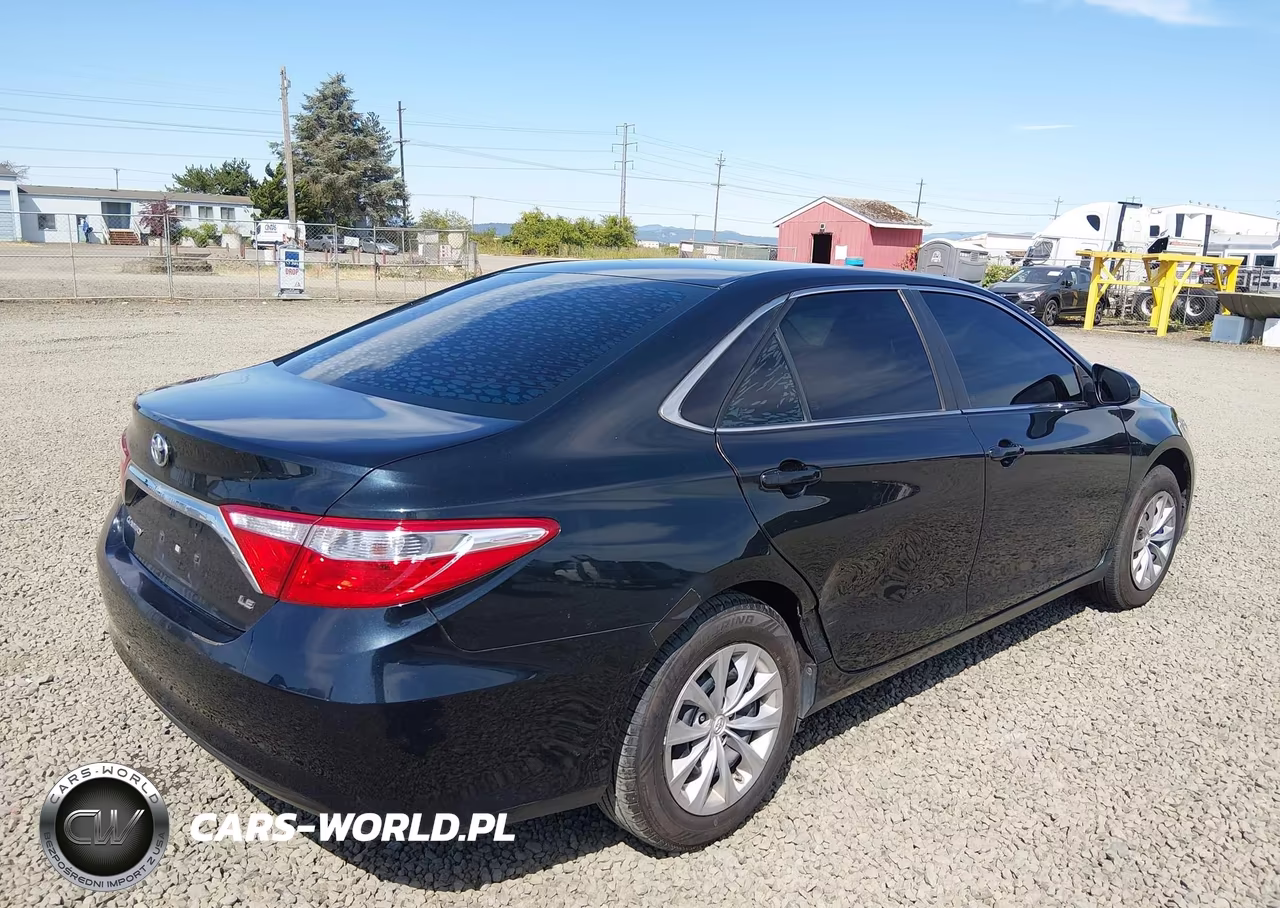 2016 Toyota Camry Le VIN:4T4BF1FK3GR536645 - 4