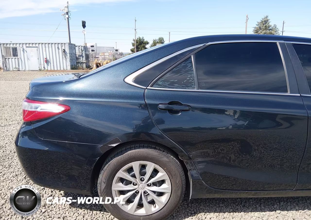 2016 Toyota Camry Le VIN:4T4BF1FK3GR536645 - 6