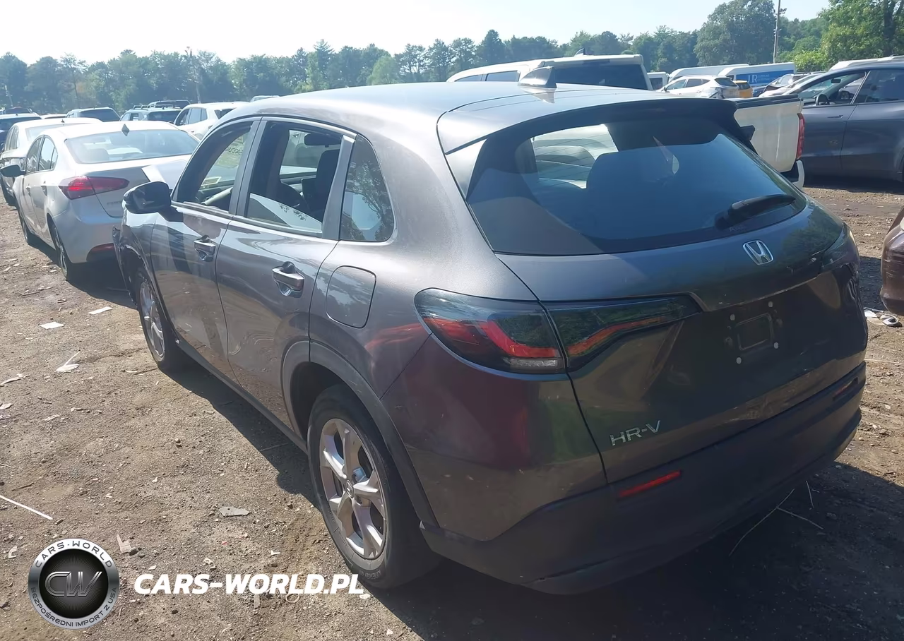 2025 Honda Hr-V Awd Lx VIN:3CZRZ2H35SM756828 - 3