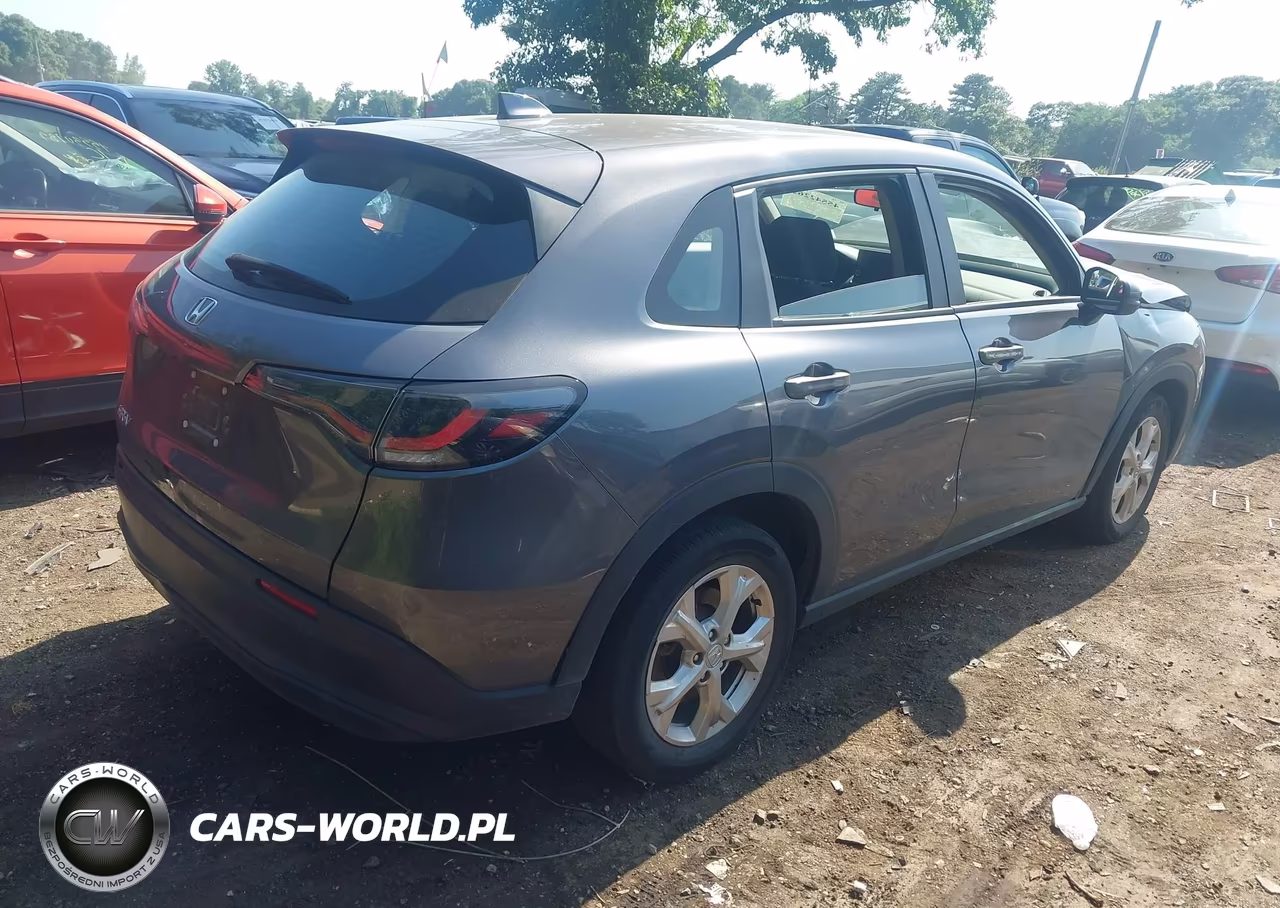2025 Honda Hr-V Awd Lx VIN:3CZRZ2H35SM756828 - 4