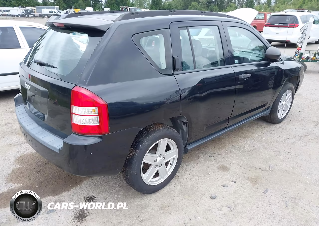 2007 Jeep Compass Sport VIN:1J8FF47W17D180577 - 4