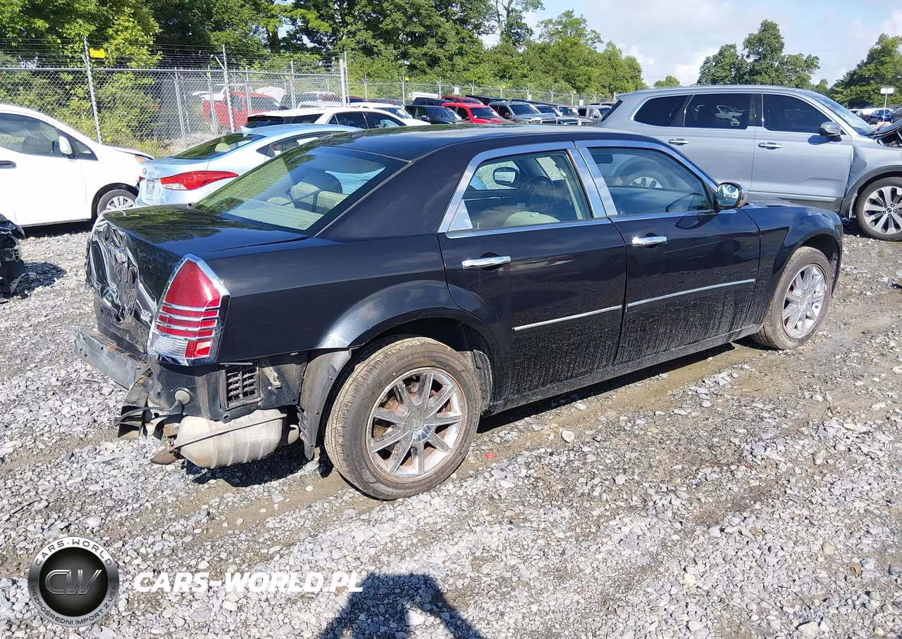 2007 Chrysler 300 Touring VIN:2C3LK53GX7H790477 - 4