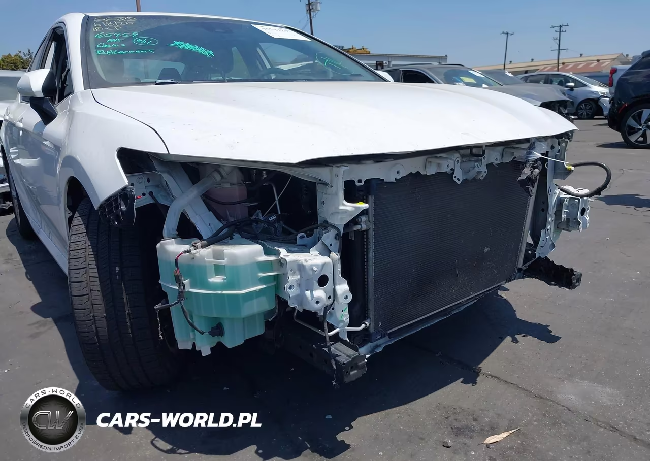 2019 Toyota Camry Le VIN:4T1B11HK8KU807536 - 6