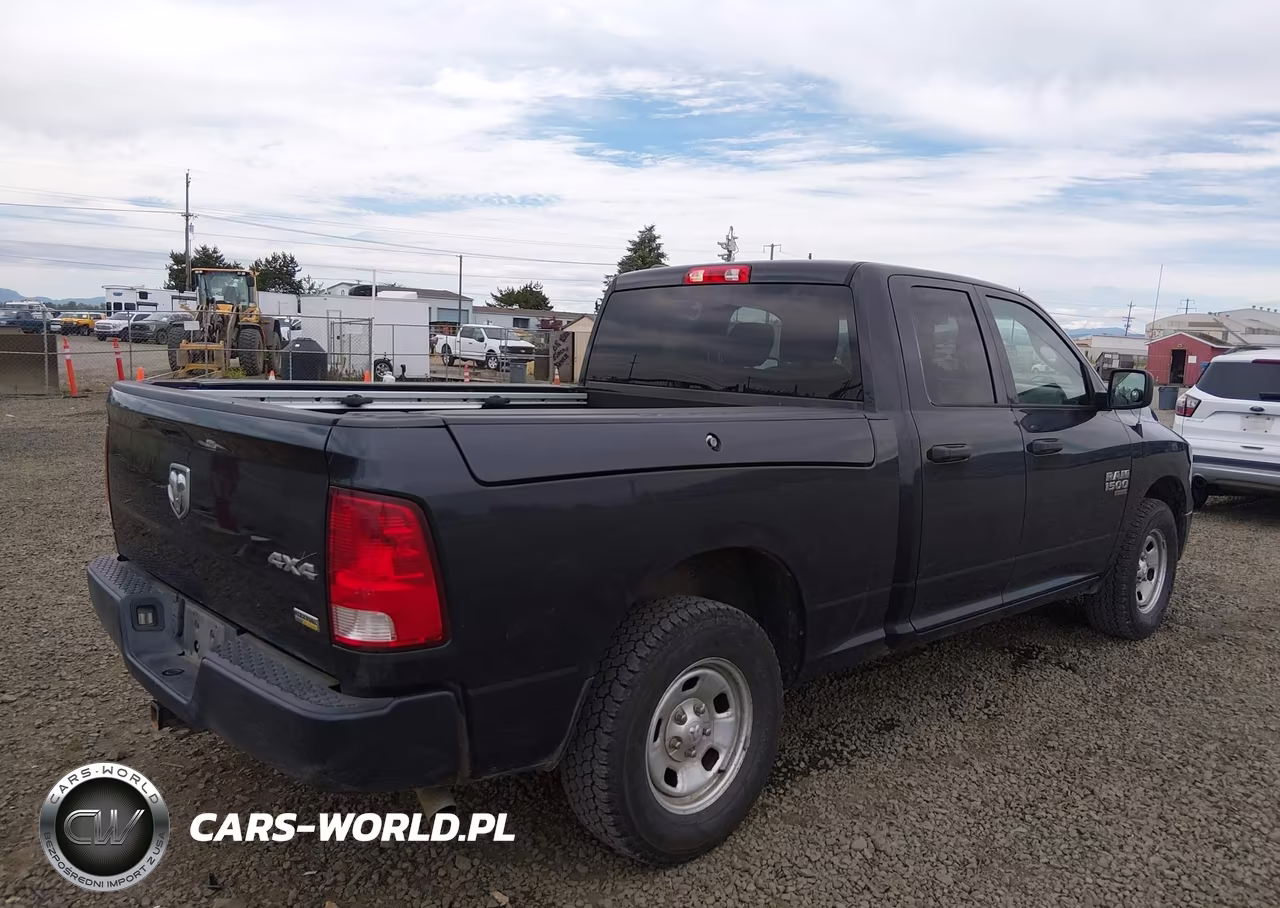 2019 Ram 1500 Classic Tradesman 4X4 6'4 Box VIN:1C6RR7FGXKS658644 - 4