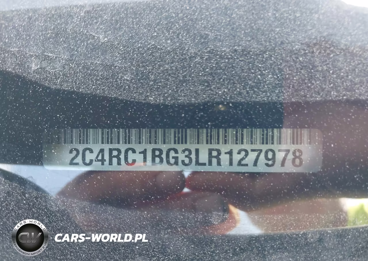 2020 Chrysler Pacifica Touring L VIN:2C4RC1BG3LR127978 - 9