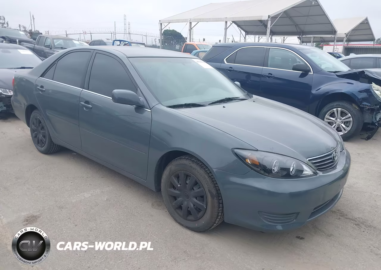 2005 Toyota Camry Le