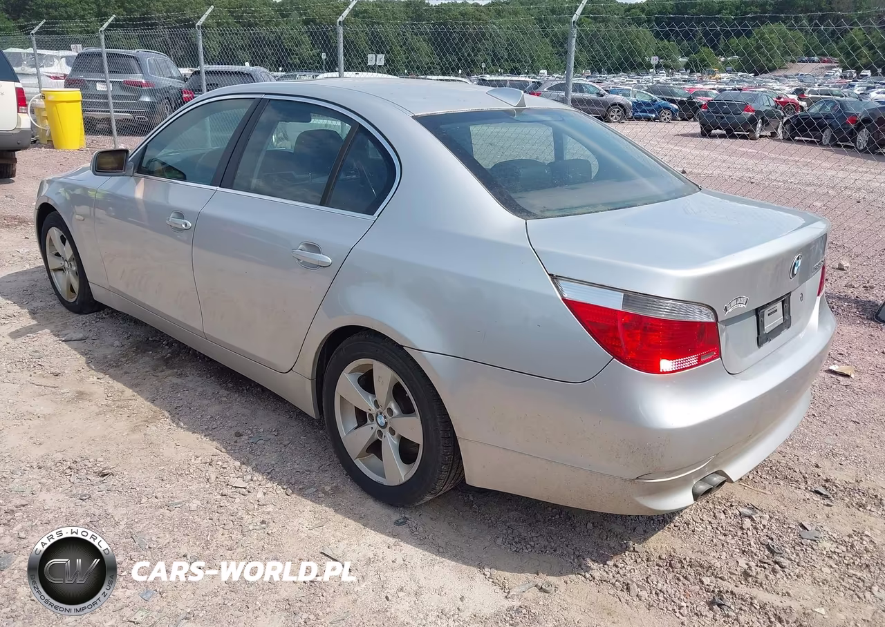 2007 BMW 525Xi VIN:WBANF335X7CW71226 - 3