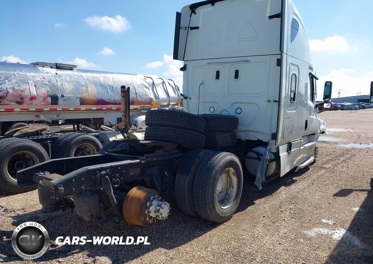 2022 Freightliner New Cascadia 126 VIN:3AKJHHDR4NSNB0774 - 4