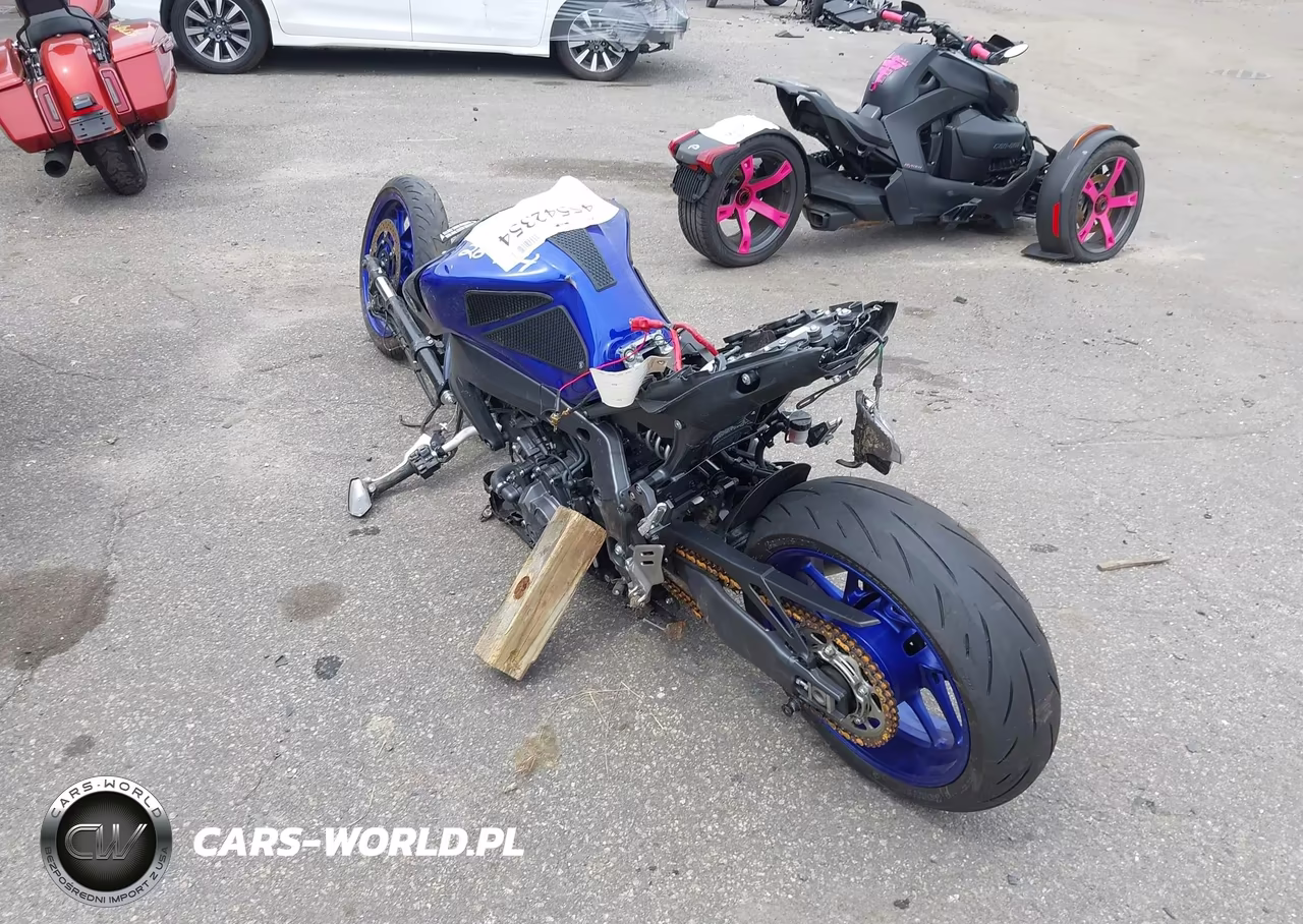 2023 Yamaha Mt09 VIN:JYARN71E2PA003901 - 3