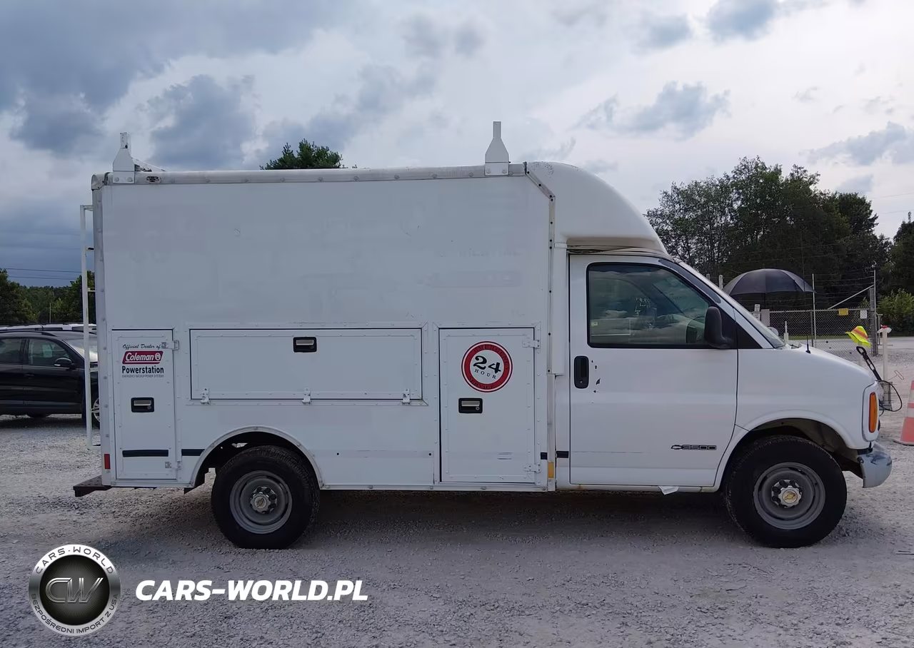 2000 Chevrolet Express Comm Cutaway VIN:1GBHG31R0Y1217779 - 13