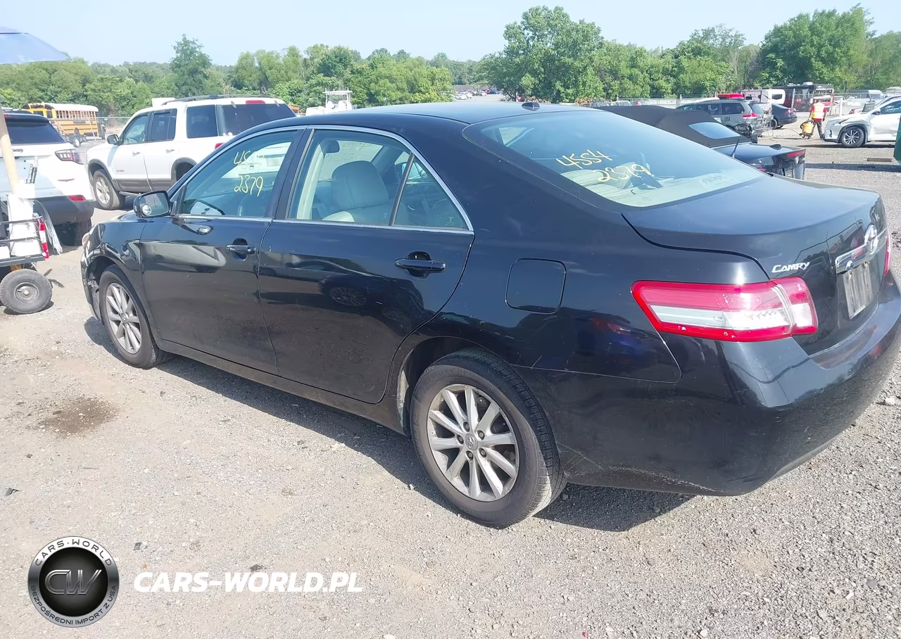 2011 Toyota Camry Xle VIN:4T1BF3EK0BU158526 - 3