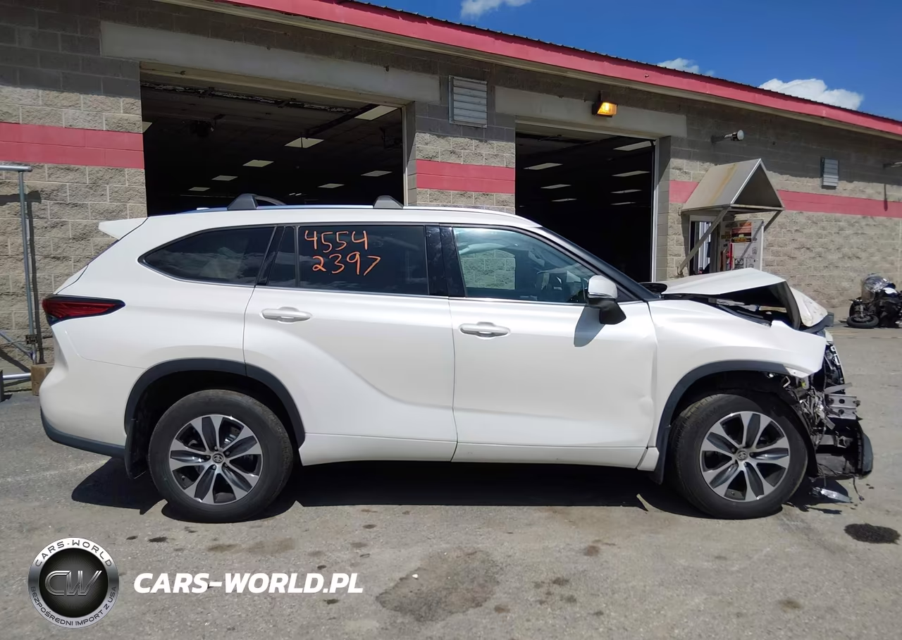 2021 Toyota Highlander Xle VIN:5TDGZRBH8MS543224 - 13