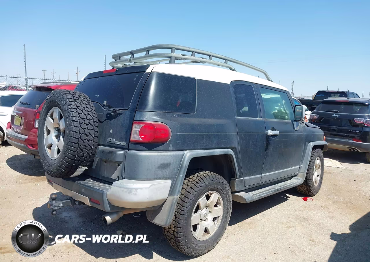 2007 Toyota Fj Cruiser VIN:JTEZU11F270006215 - 4