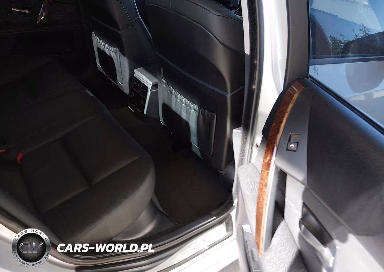 2007 BMW 550I VIN:WBANB535X7CP08475 - 8