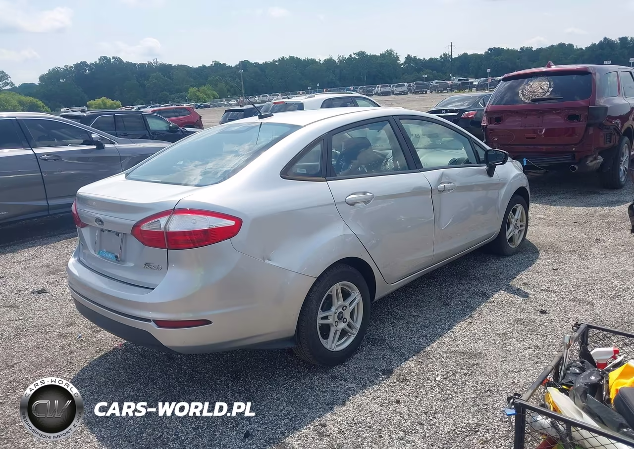 2019 Ford Fiesta Se VIN:3FADP4BJ3KM124330 - 4