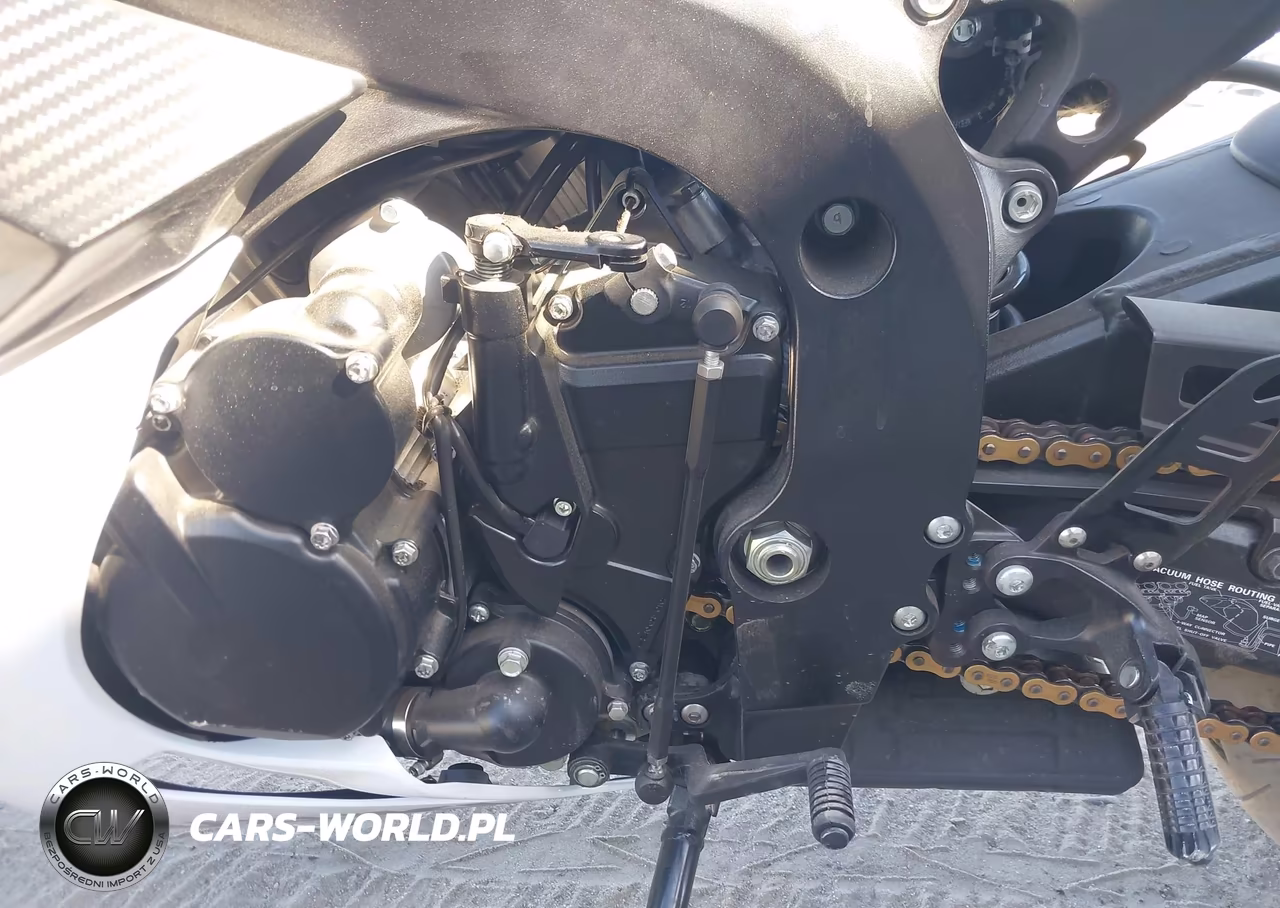 2025 Suzuki Gsx-R750 VIN:JS1GR7MA6S7100012 - 9