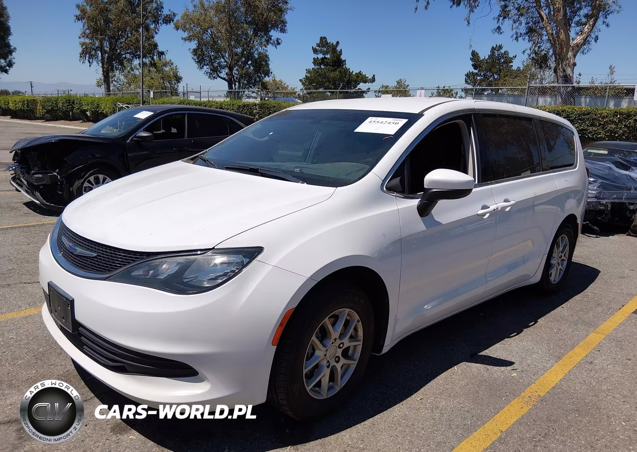 2019 Chrysler Pacifica Lx VIN:2C4RC1CG0KR555021 - 2