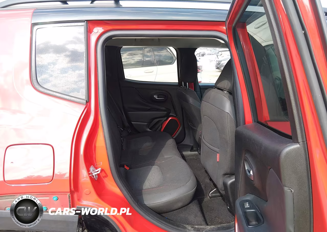 2017 Jeep Renegade Trailhawk VIN:ZACCJBCB6HPF30322 - 8