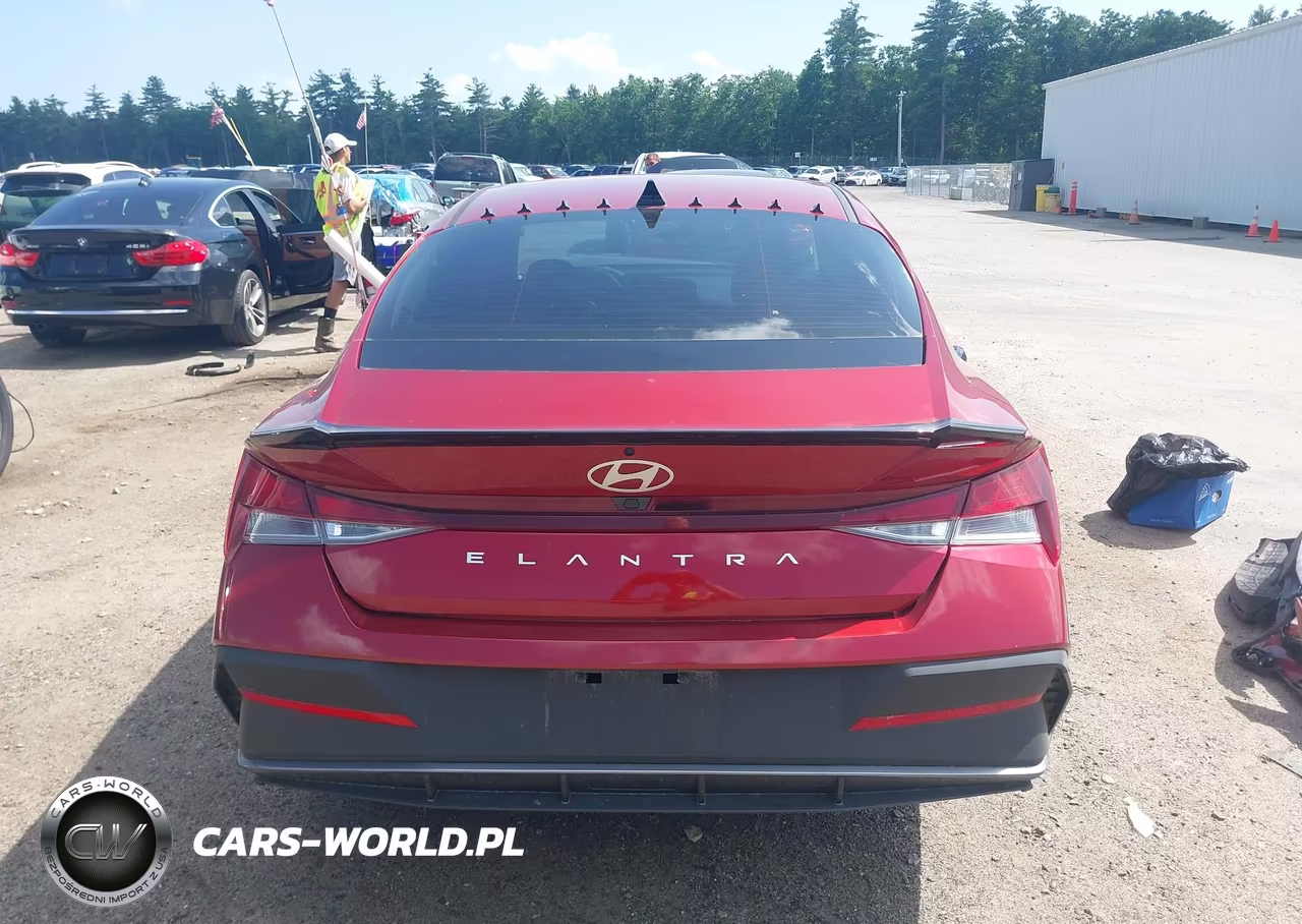 2024 Hyundai Elantra Sel VIN:KMHLM4DG7RU757592 - 17