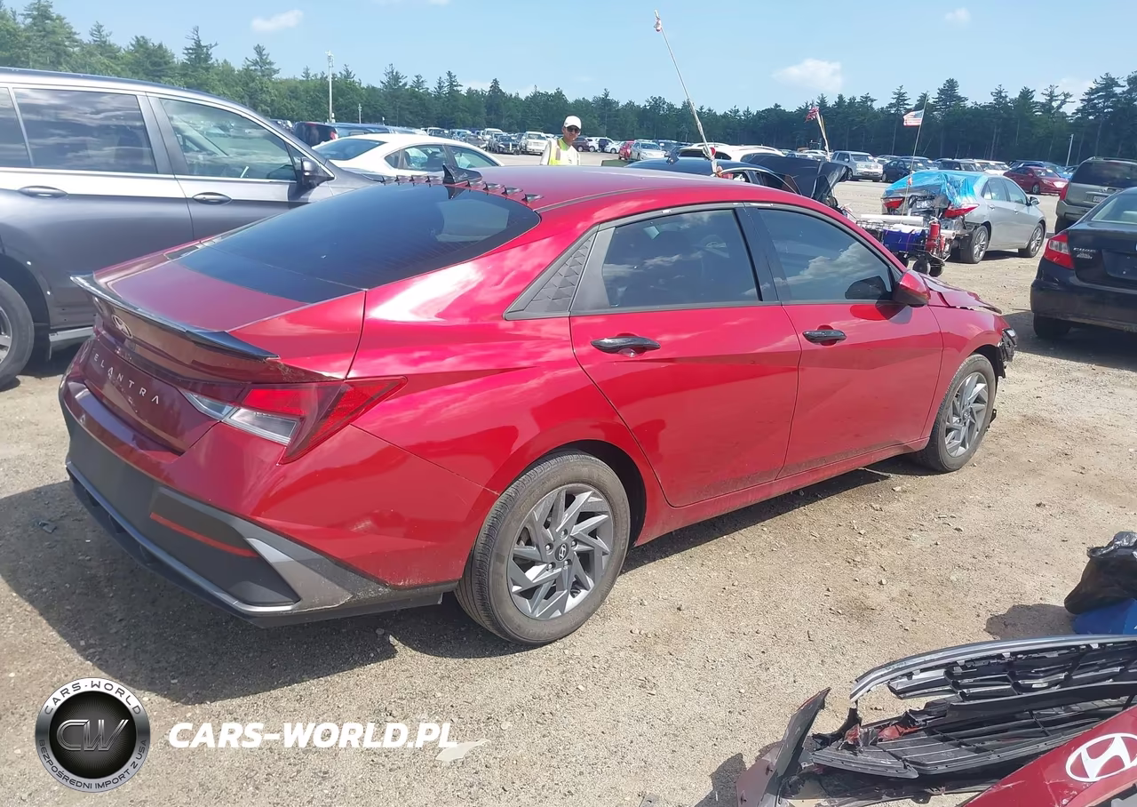 2024 Hyundai Elantra Sel VIN:KMHLM4DG7RU757592 - 4