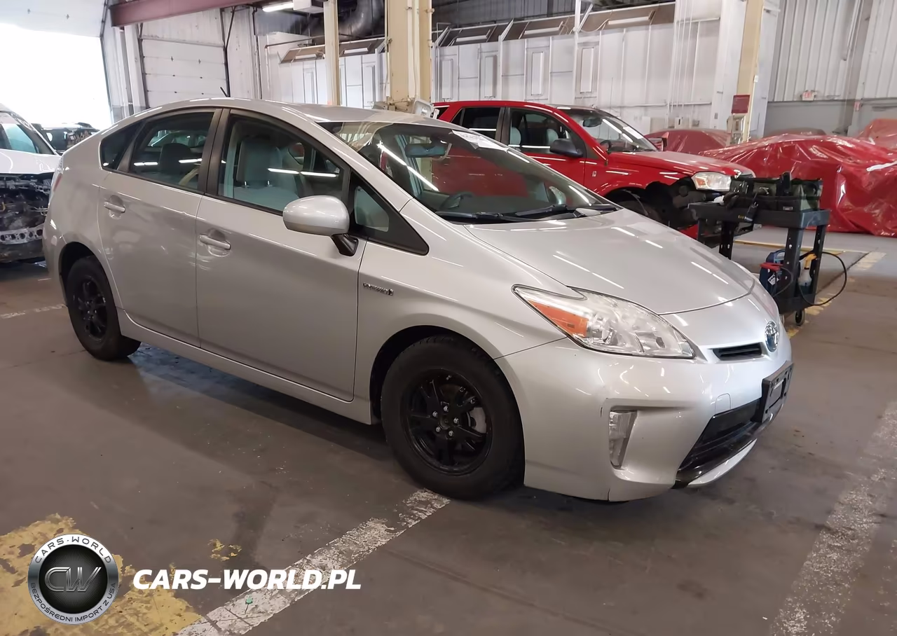 2013 Toyota Prius Two – zdjęcie 1 z 16