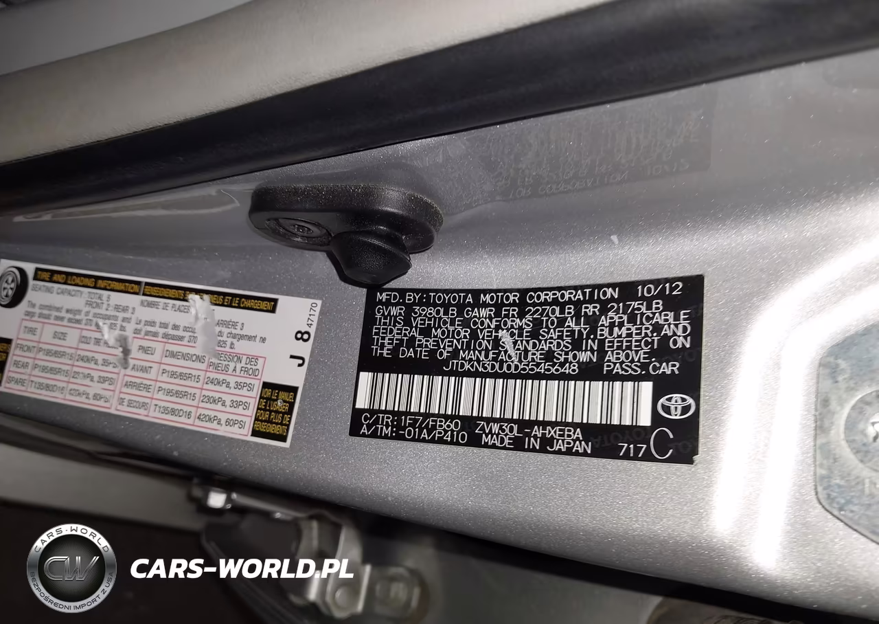 2013 Toyota Prius Two VIN:JTDKN3DU0D5545648 - 9