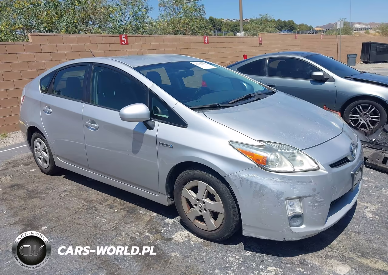 2011 Toyota Prius Two – zdjęcie 1 z 18
