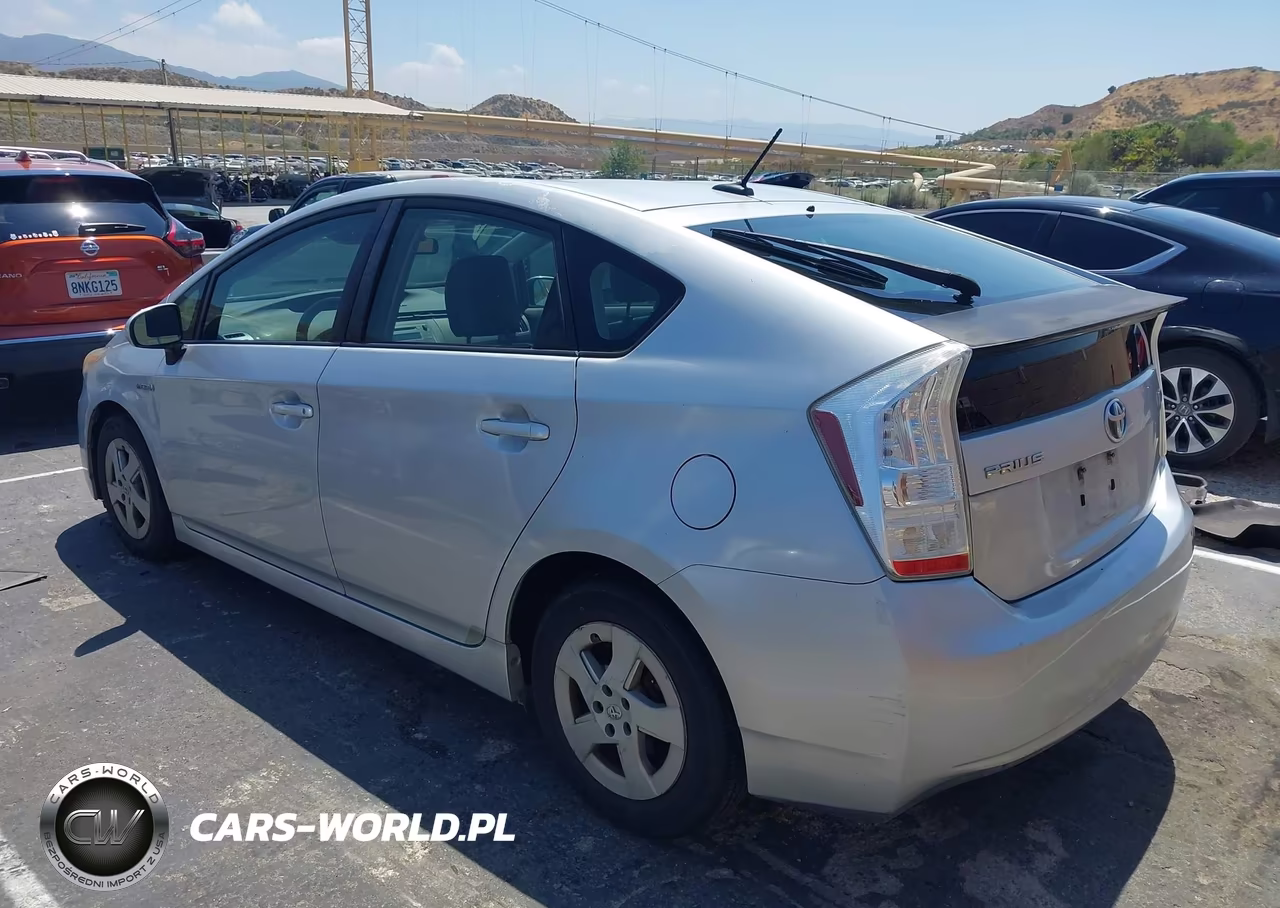 2011 Toyota Prius Two VIN:JTDKN3DU9B0250106 - 3