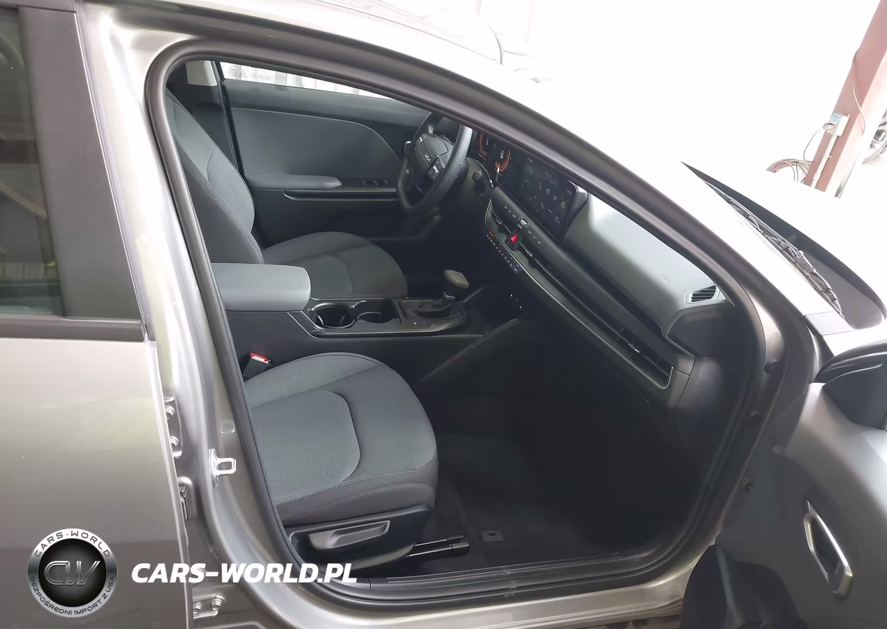 2025 Kia K4 Lxs VIN:3KPFT4DE0SE227875 - 5