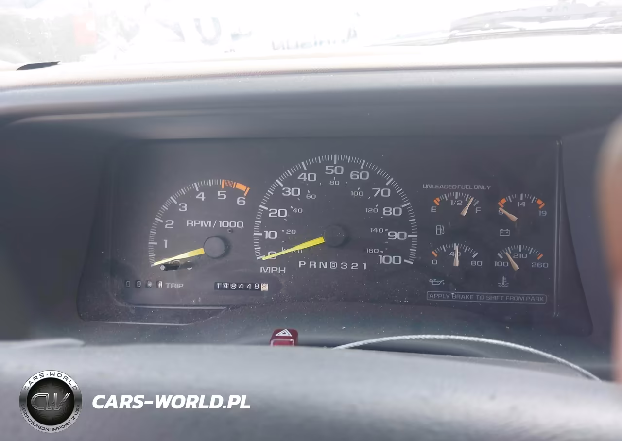 1996 Chevrolet Suburban K1500 VIN:1GNFK16RXTJ342948 - 10